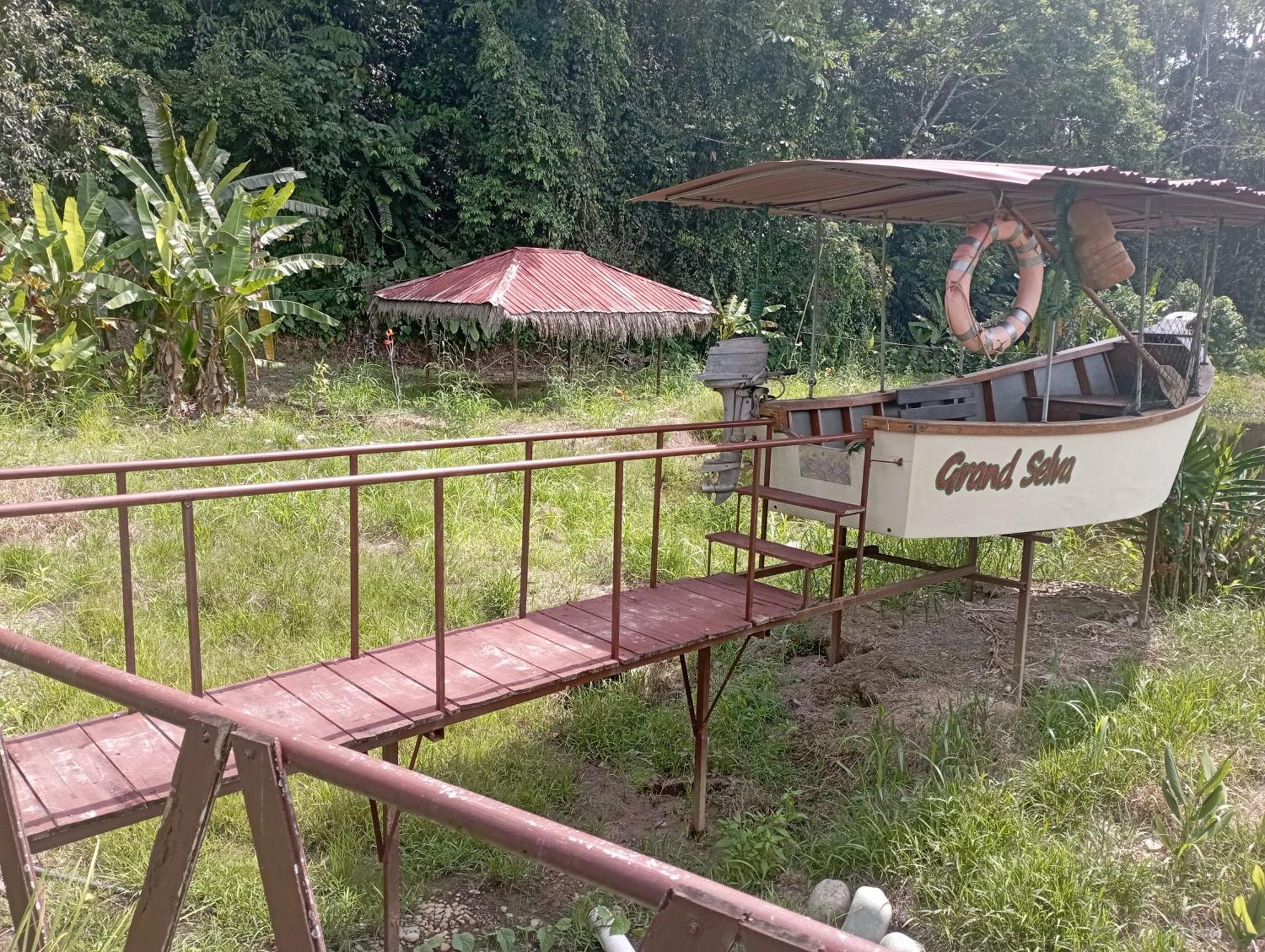 Grand Selva Lodge & Tours เตนา ภายนอก รูปภาพ